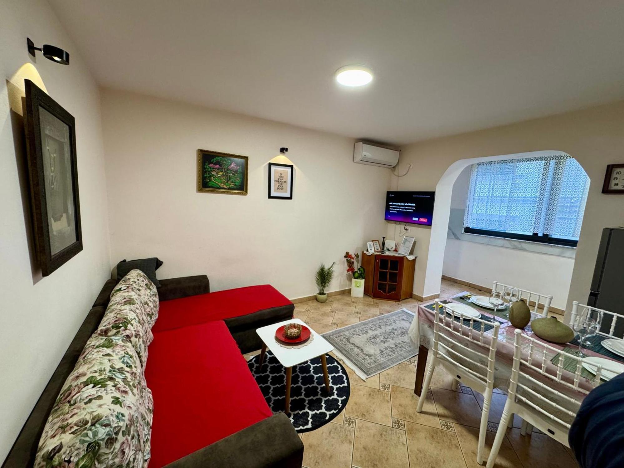 Skerdi'S Apartment - City Center تيرانا المظهر الخارجي الصورة